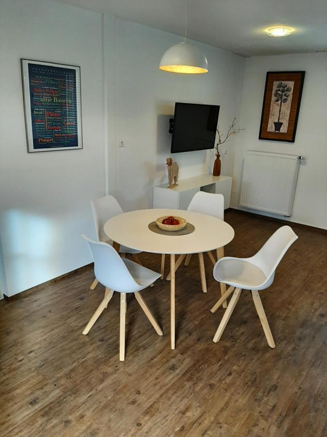 Gemuetliche Ferienwohnung, Laendlich Und Stadtnah, Ruhig Gelegen Rheda-Wiedenbrueck Exterior photo
